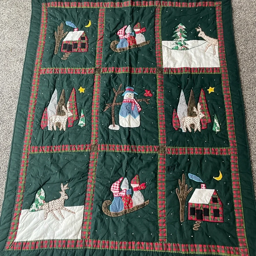 Victorian Heart Company, Inc. Christmas Holiday Hand Stitched Quilt 57” by 46”